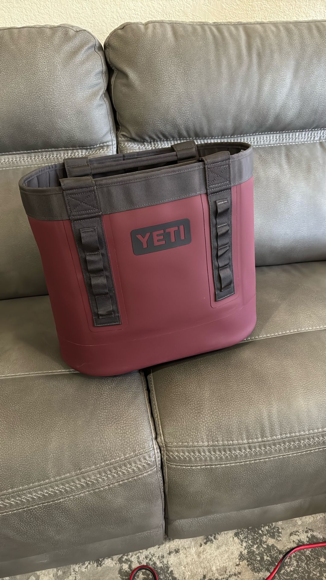 Yeti Bag - Size 35