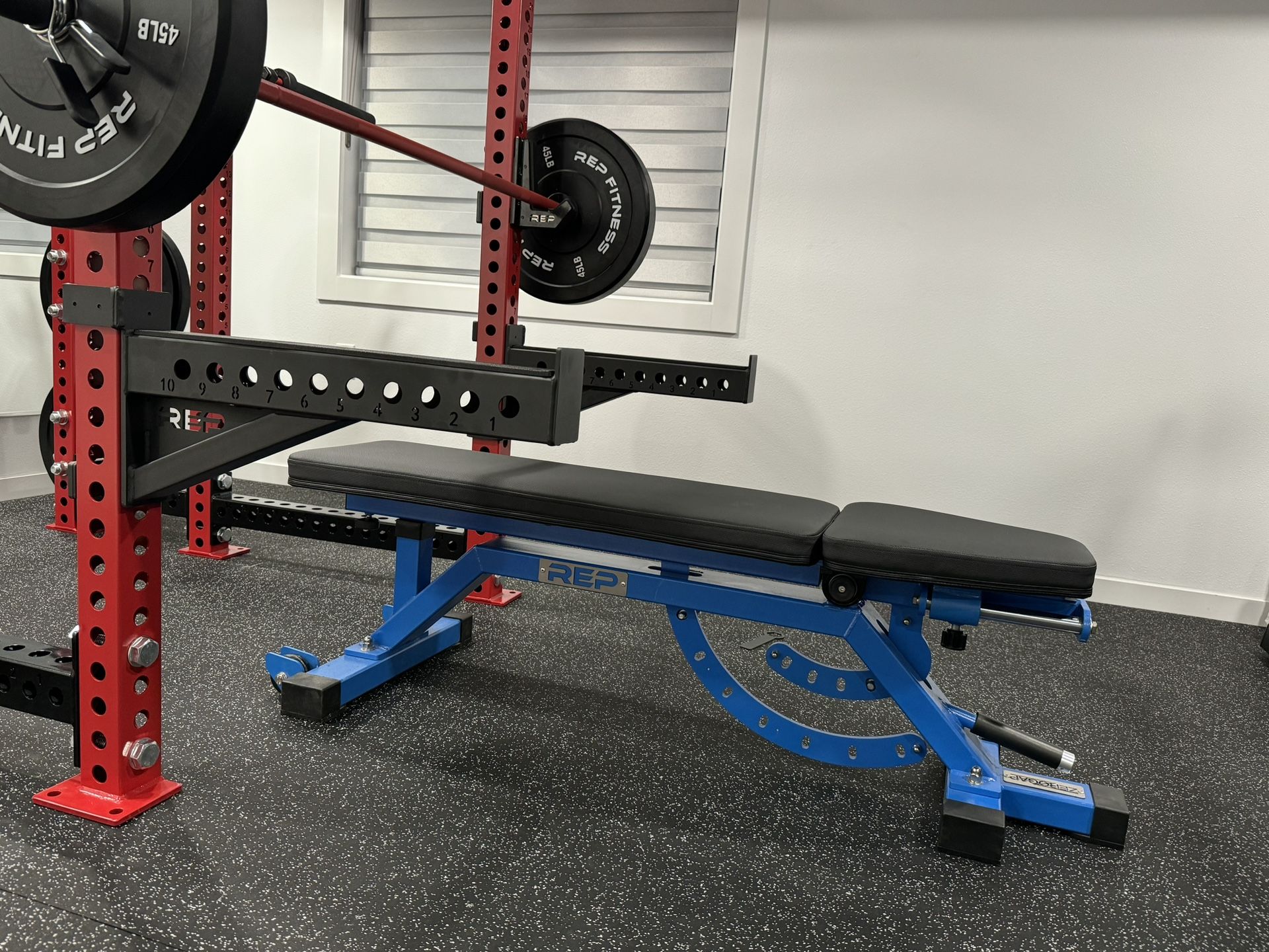 REP AB-5000 ZERO GAP Adjustable Bench