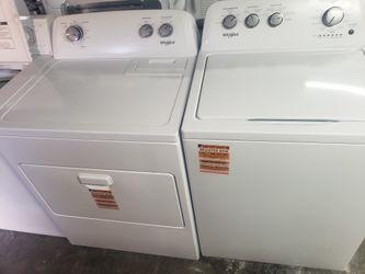 Great Working NEWER Whirlpool Washer And Dryer Set