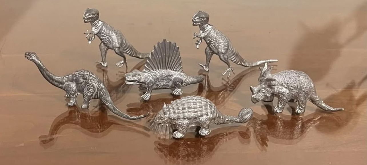 dianosaur miniatures ( metal )
