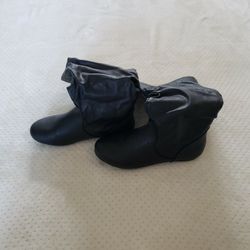 New Size 8 Women's Leather Boot
