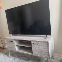 TV Stand/TV