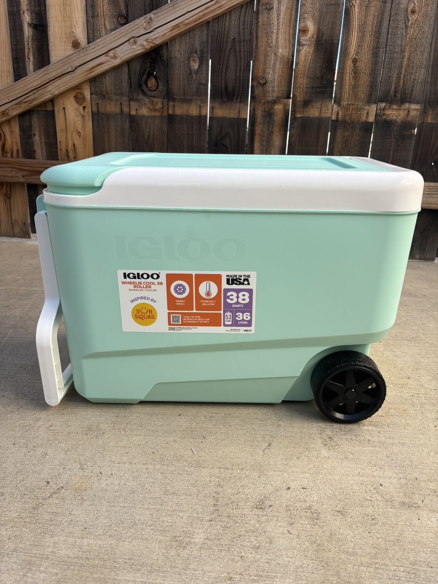 Igloo Wheelie 53 Cans/38qt Rolling Cooler