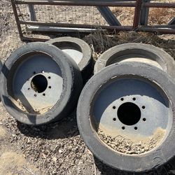 Asphalt Skid Steer Tires