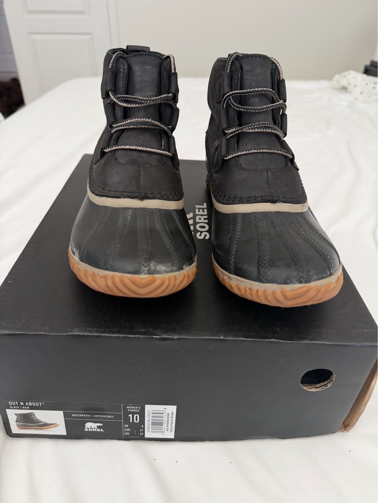 Sorel Out n About boots size 10