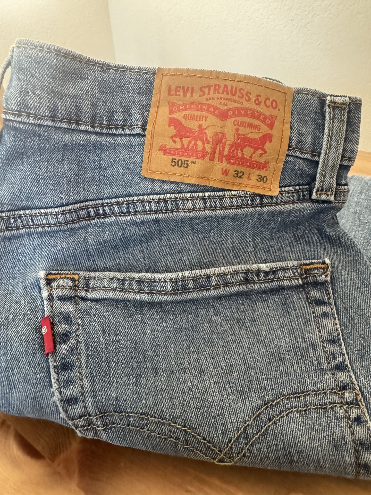 Men’s Levi Jeans