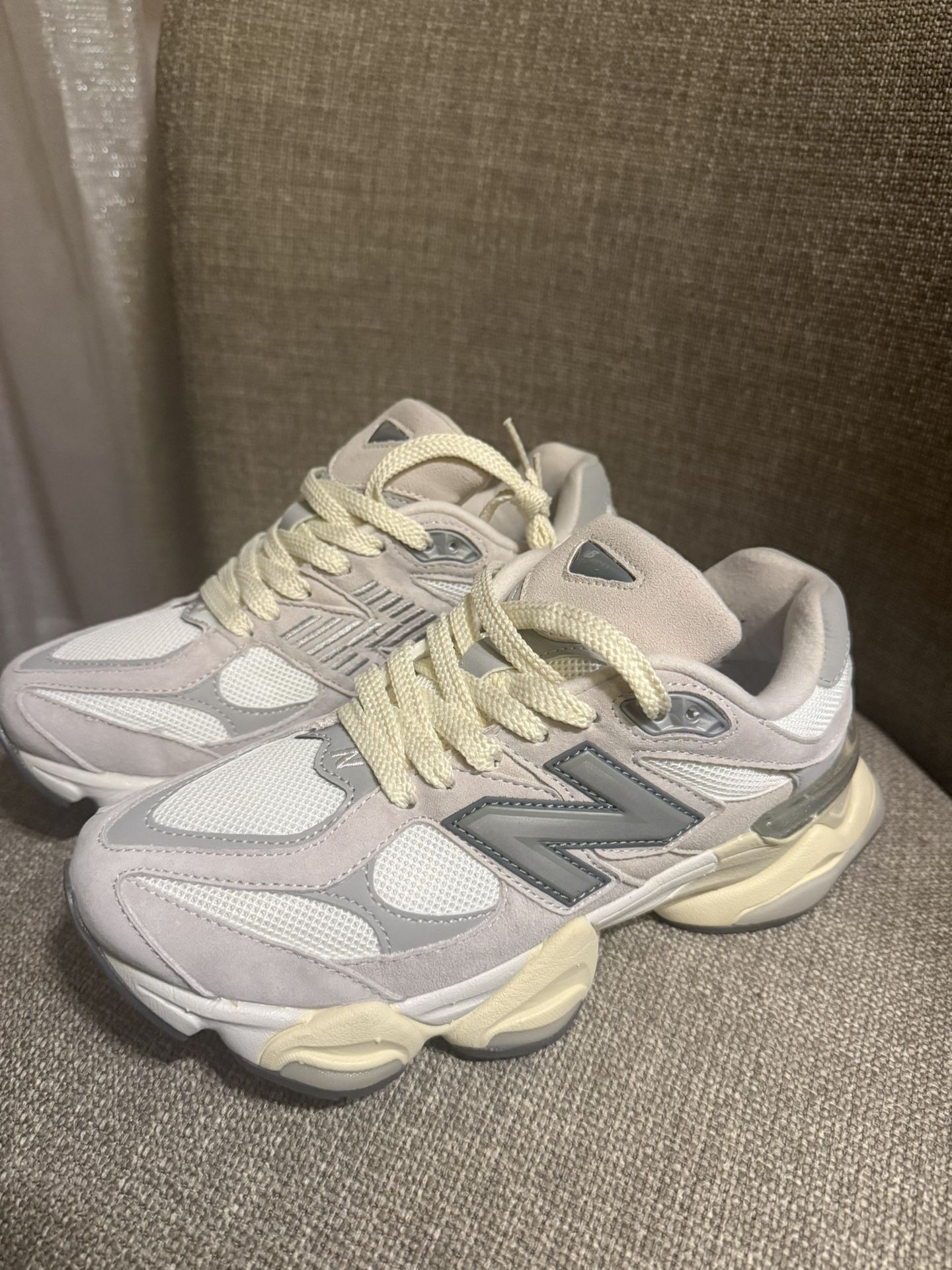New Balance 9060 Sneakers