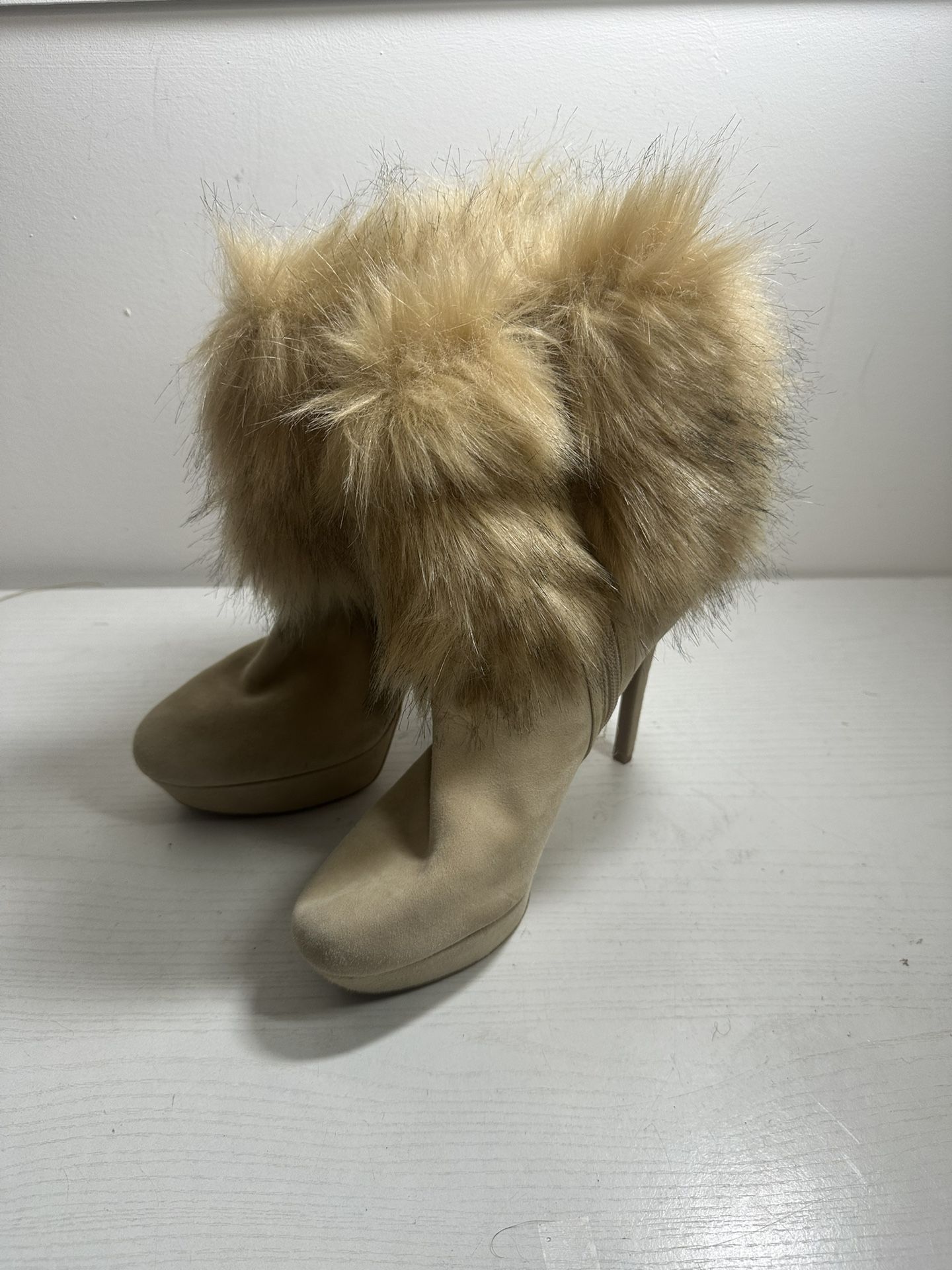 Gianni Bini Faux Fur Ankle Booties Womens Size 9.5 Tan Wool Boots MRSP $375