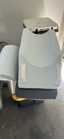 New knee replacement recovery pillows