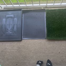 Grass Pad For Pets (Brand New Never Used)