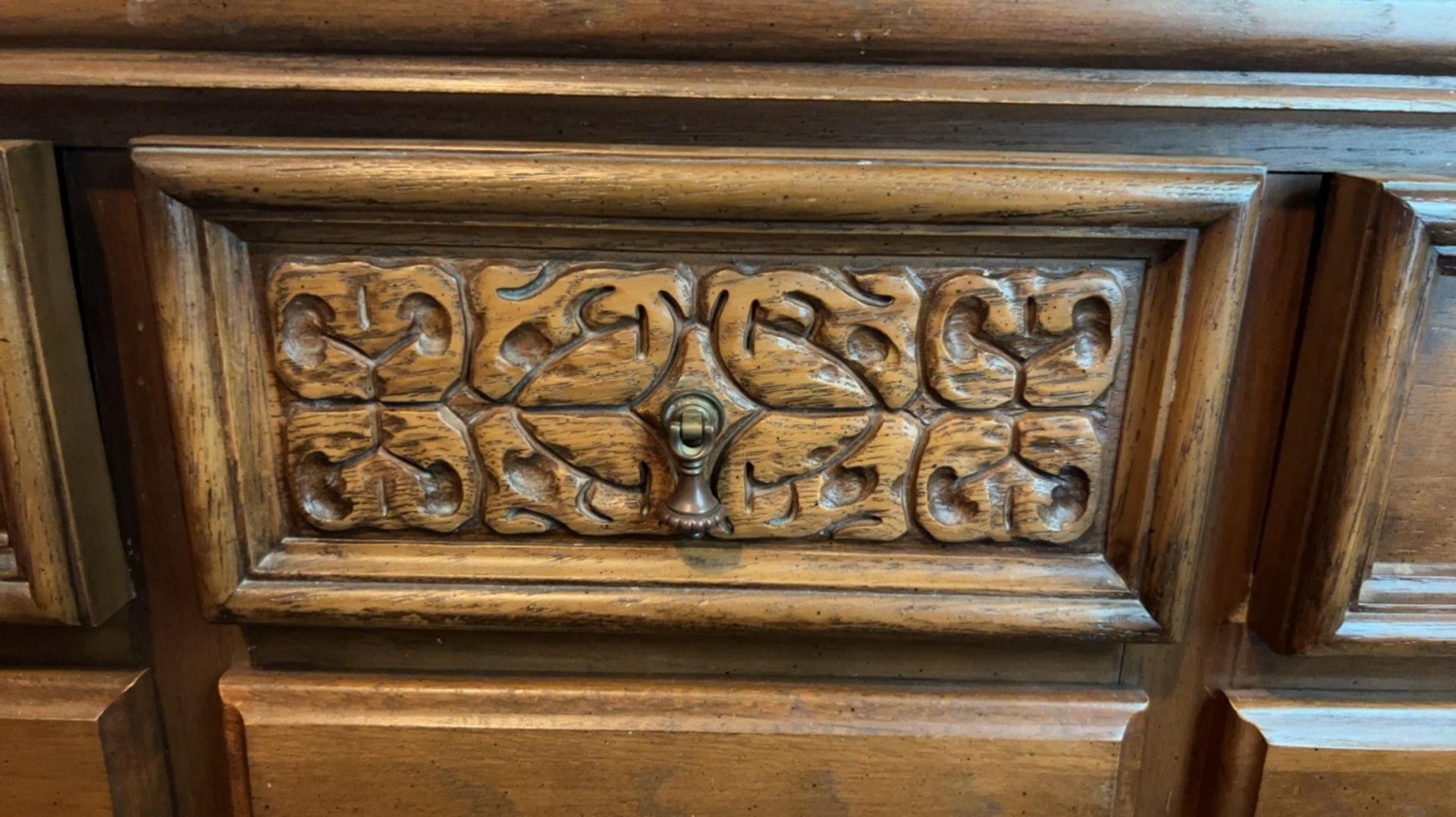Dresser Antique Real Wood