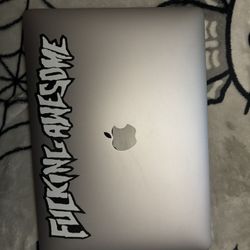 MacBook Air 13”