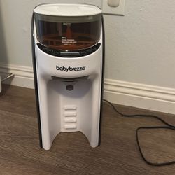 Baby Brezza Formula Pro