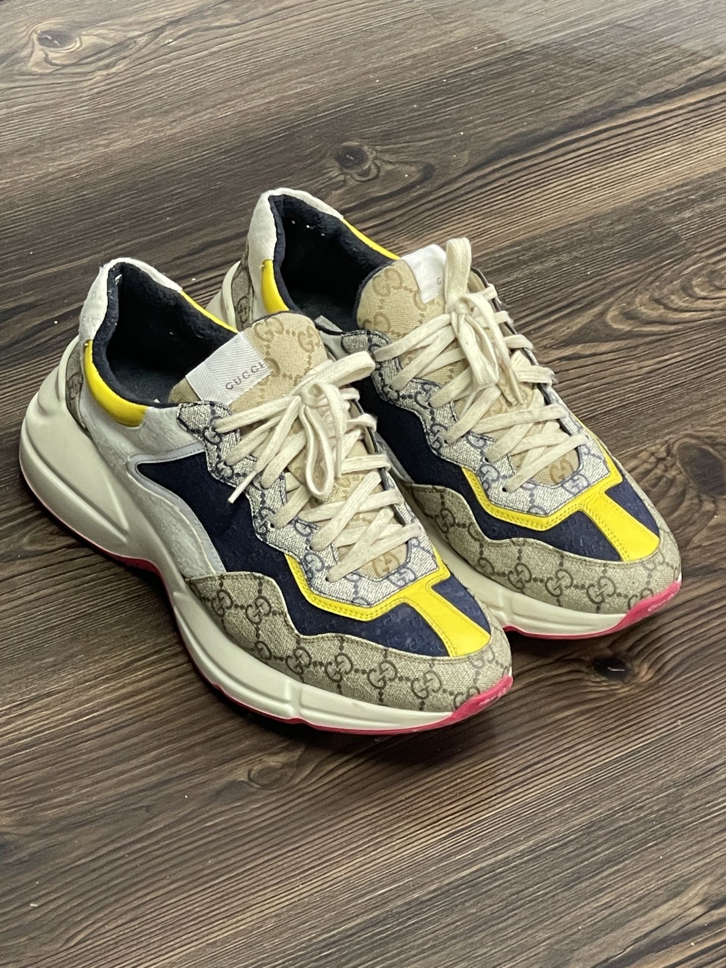 Gucci sneakers Sz 12