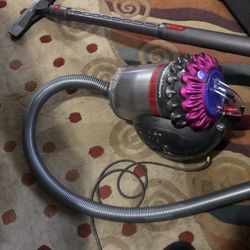 Vacuum Dyson 