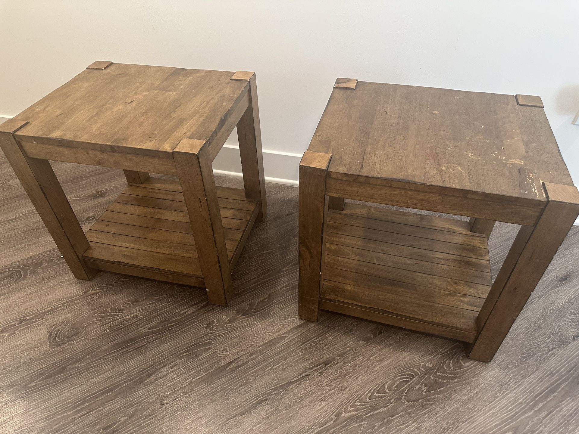 Solid Wood Nightstands – Set of 2 – Rustic Brown Bedside Tables with Storage Shelf