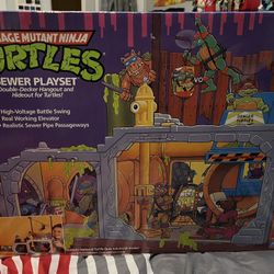Teenage Mutant Ninja Turtles Sewer Playset Box only