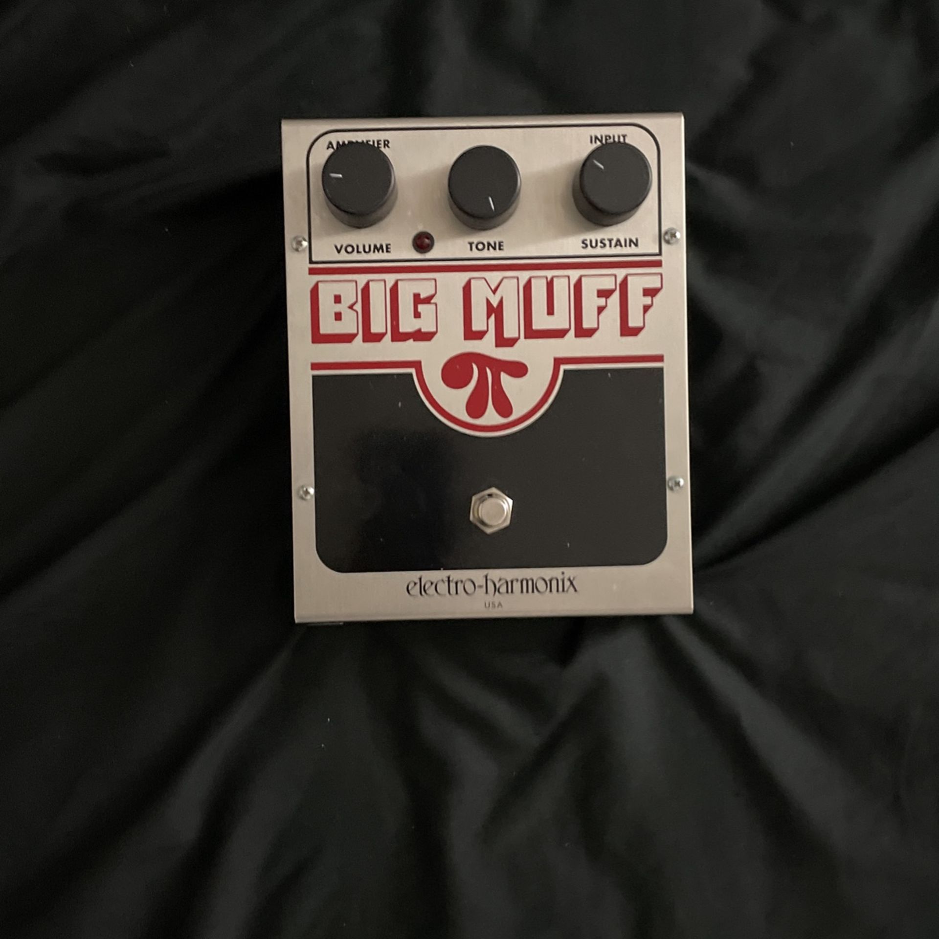 Big Muff Distortion / Fuzz Pedal By Electro Harmonix