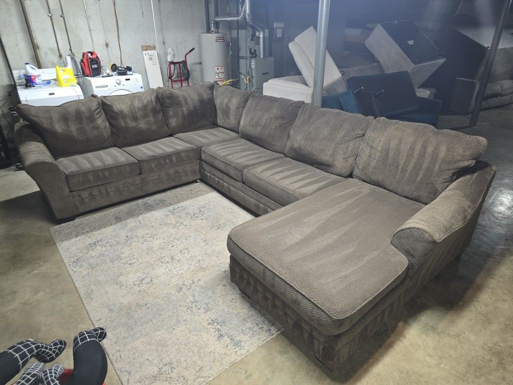 Signature Design By Ashley 3 Piece Sectional