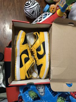 Nike Dunks Size 10.5