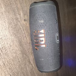 JBL Charge 5 Bluetooth Speaker 