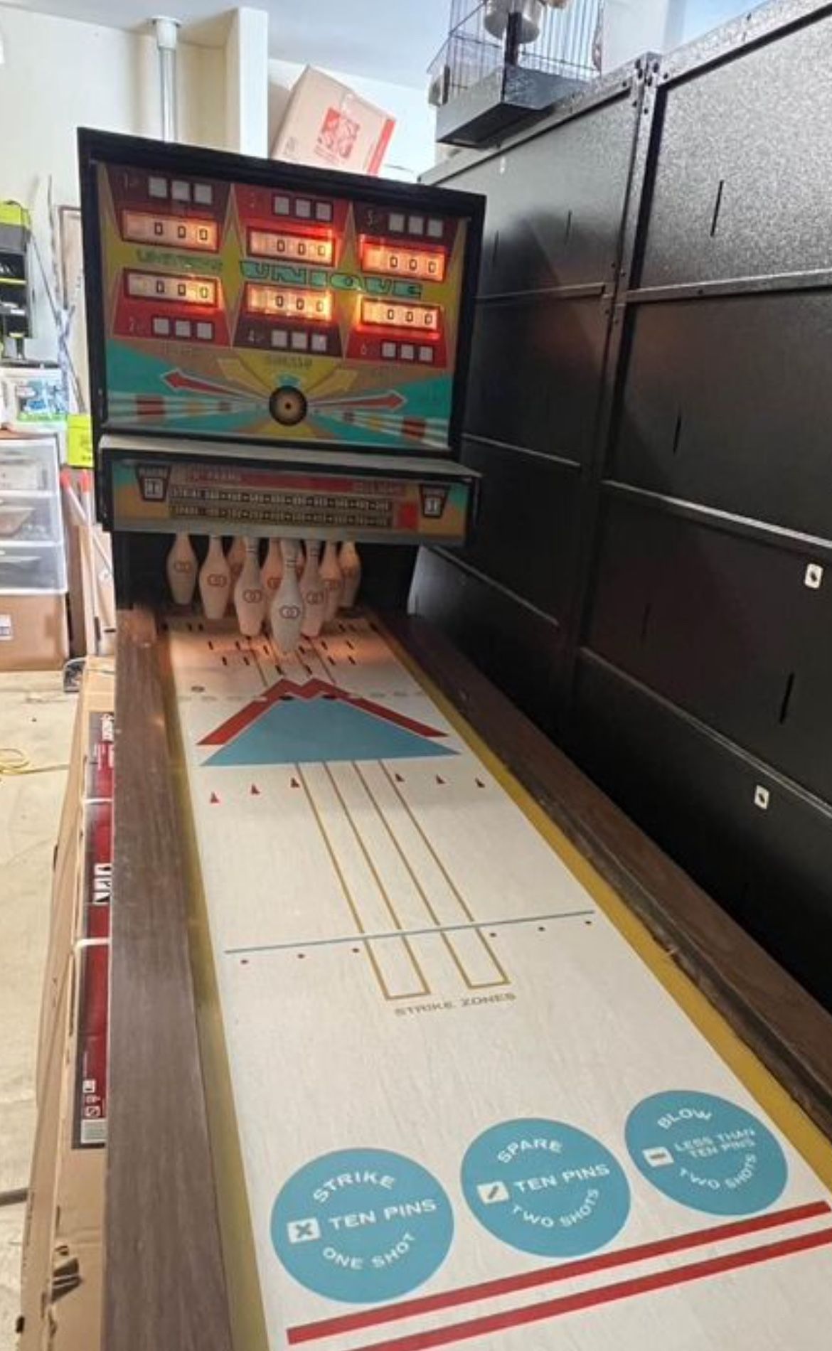 NEED GONE TODAY! $100 United Antique Shuffleboard Bowling Pin Arcade Game