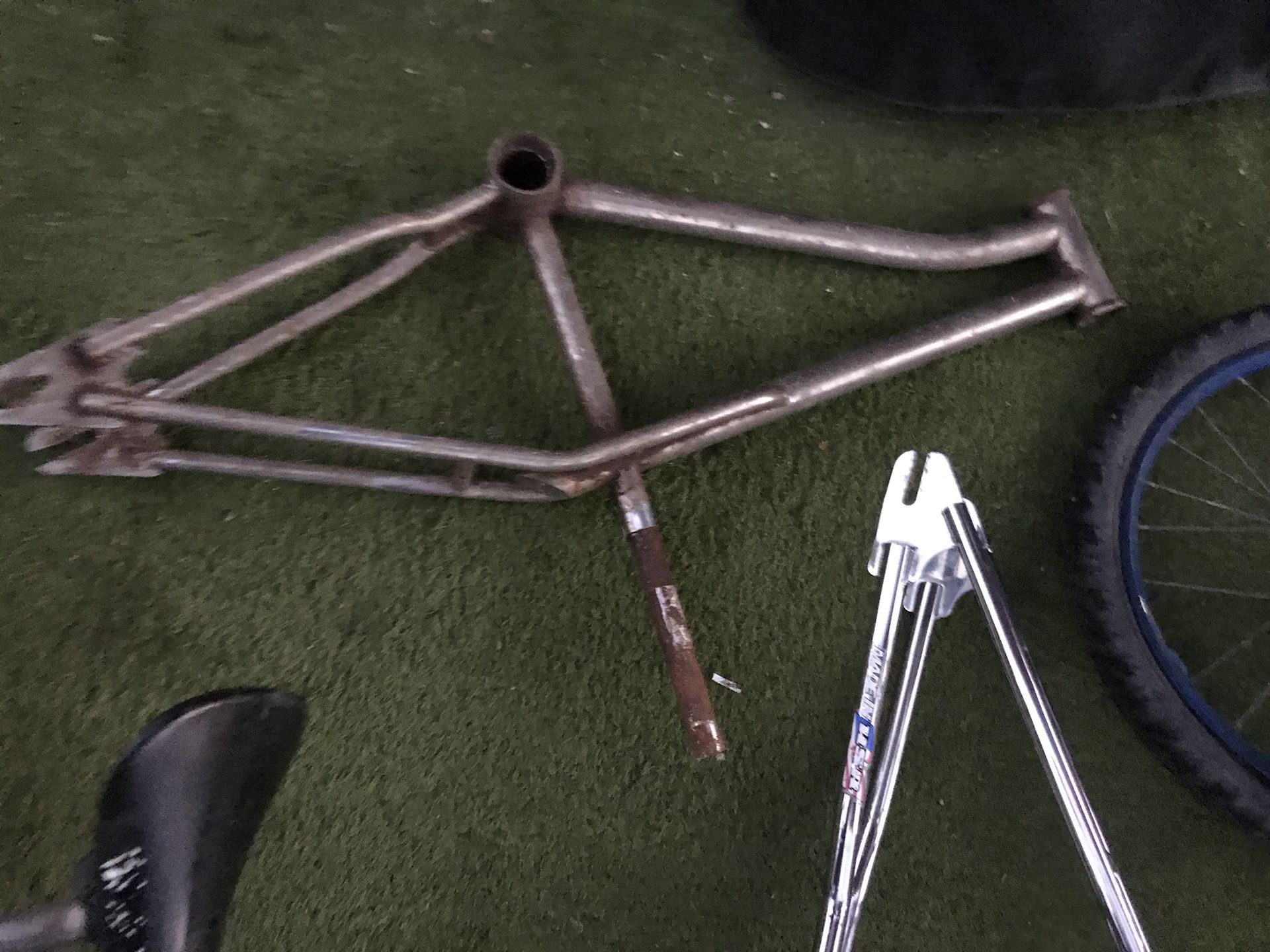 BMX AND GT BIKE PARTS(rims, Frames, Etc…) for Sale in Lincoln Acres, CA