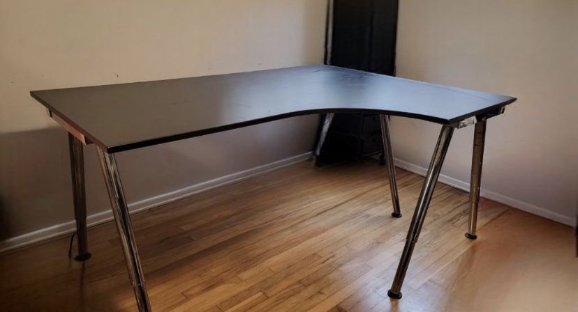IKEA desk