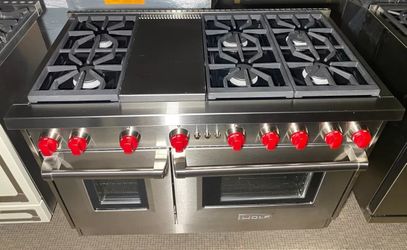 Wolf 48" Gas Range, 6 Burners & Infrared Griddle, GR486G, $9,500 

