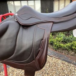 Devoucoux Chiberta Lab Eventing Saddle