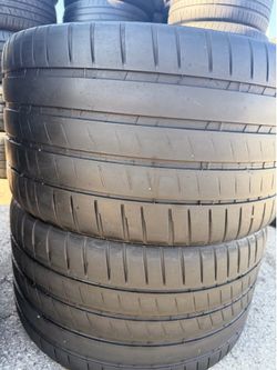 (2) 305/30ZR20 PAIR OF USED TIRES MICHELIN 4S 60% LIFE !!