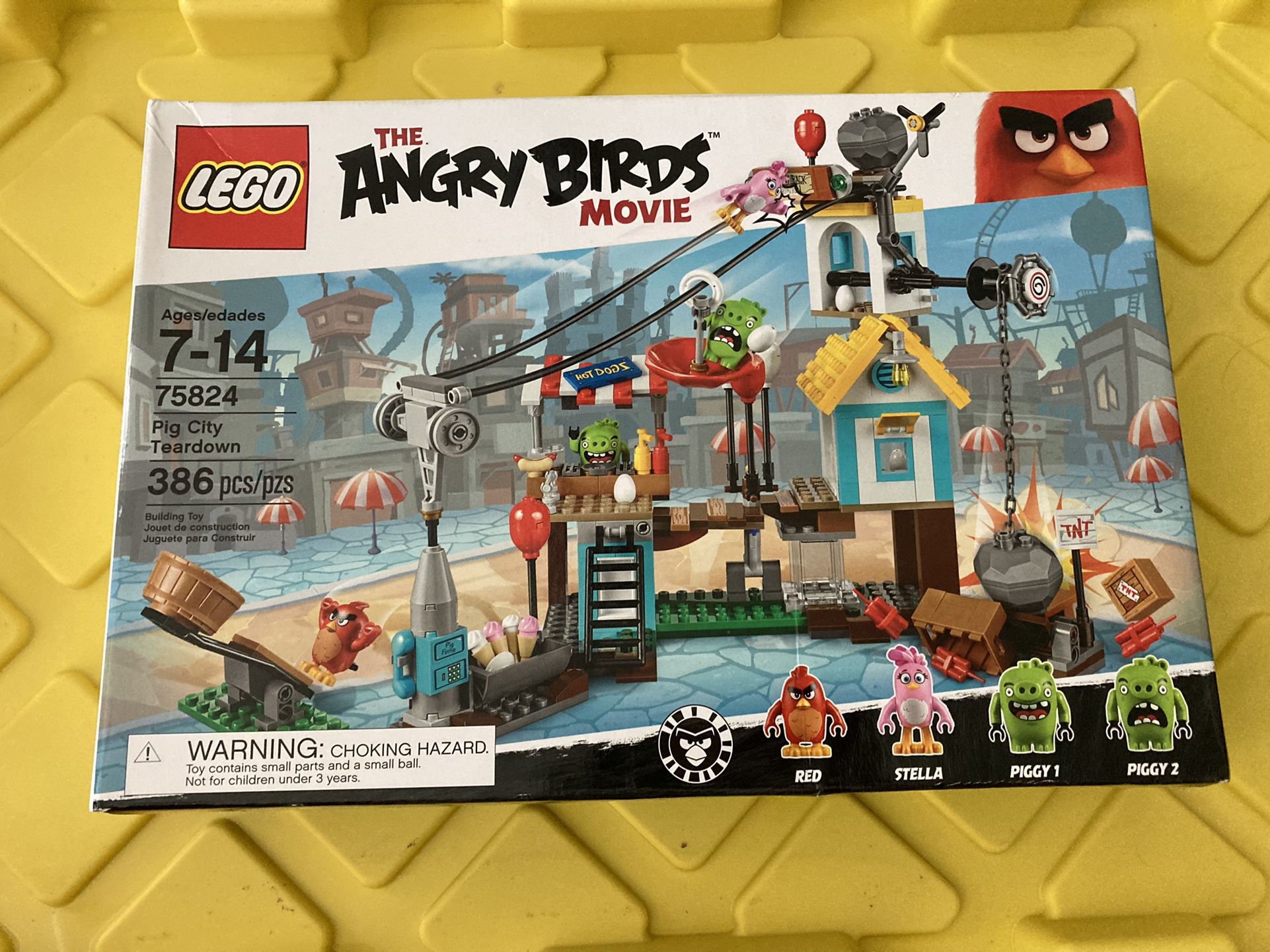 Angry Birds Movie Lego Set Pig City Teardown
