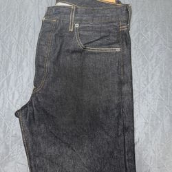 Black Levi’s 501s Size W36 L34