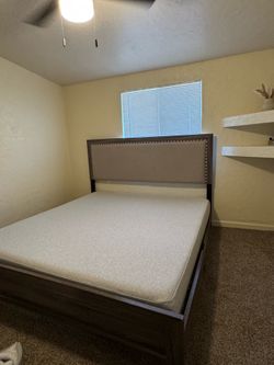 King bedframe