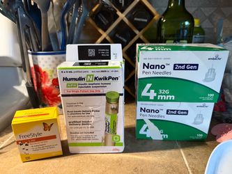 Insulin and pen needles