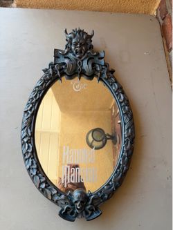 Disney Haunted Mansion Hitchhiking Ghost Mirror Motion Activated Lighted Talking (RARE / VINTAGE)