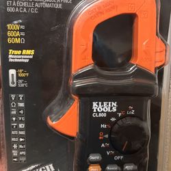 Klein Tools CL800 600A AC/DC Auto-Ranging Digital Clamp Meter.