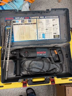 Bosch 11224VSR Bulldog SDS-plus rotary hammer with case and bits