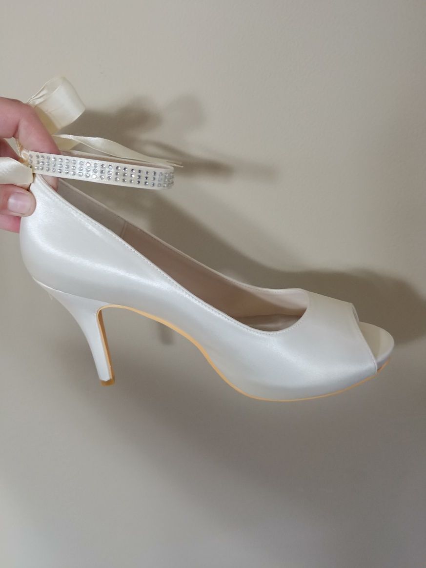 Wedding heels Sz. 11