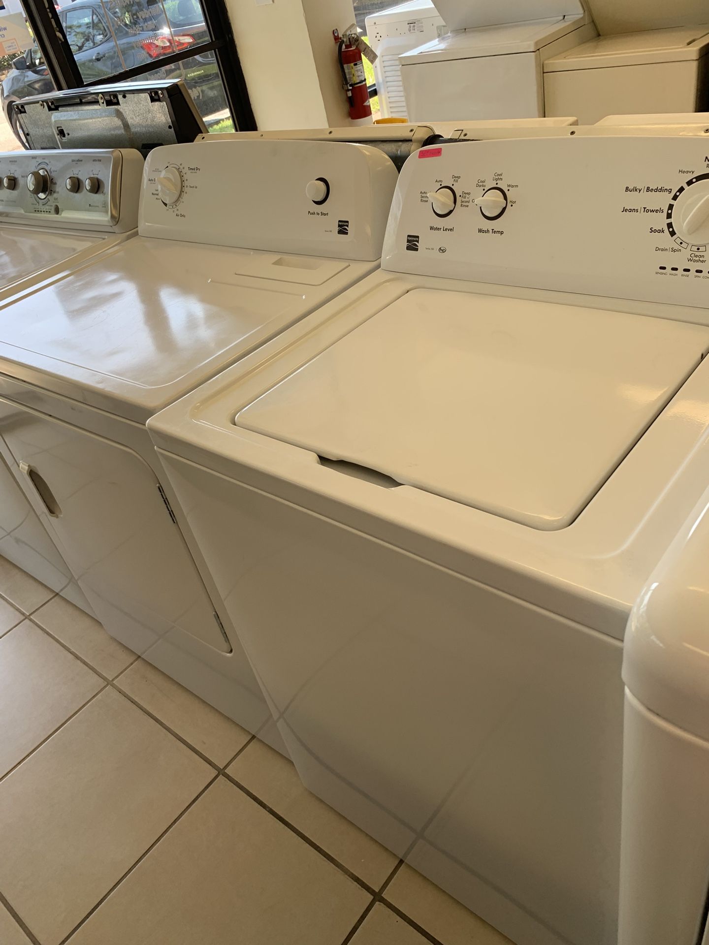 KENMORE SET WASHER AND DRYER WHITE