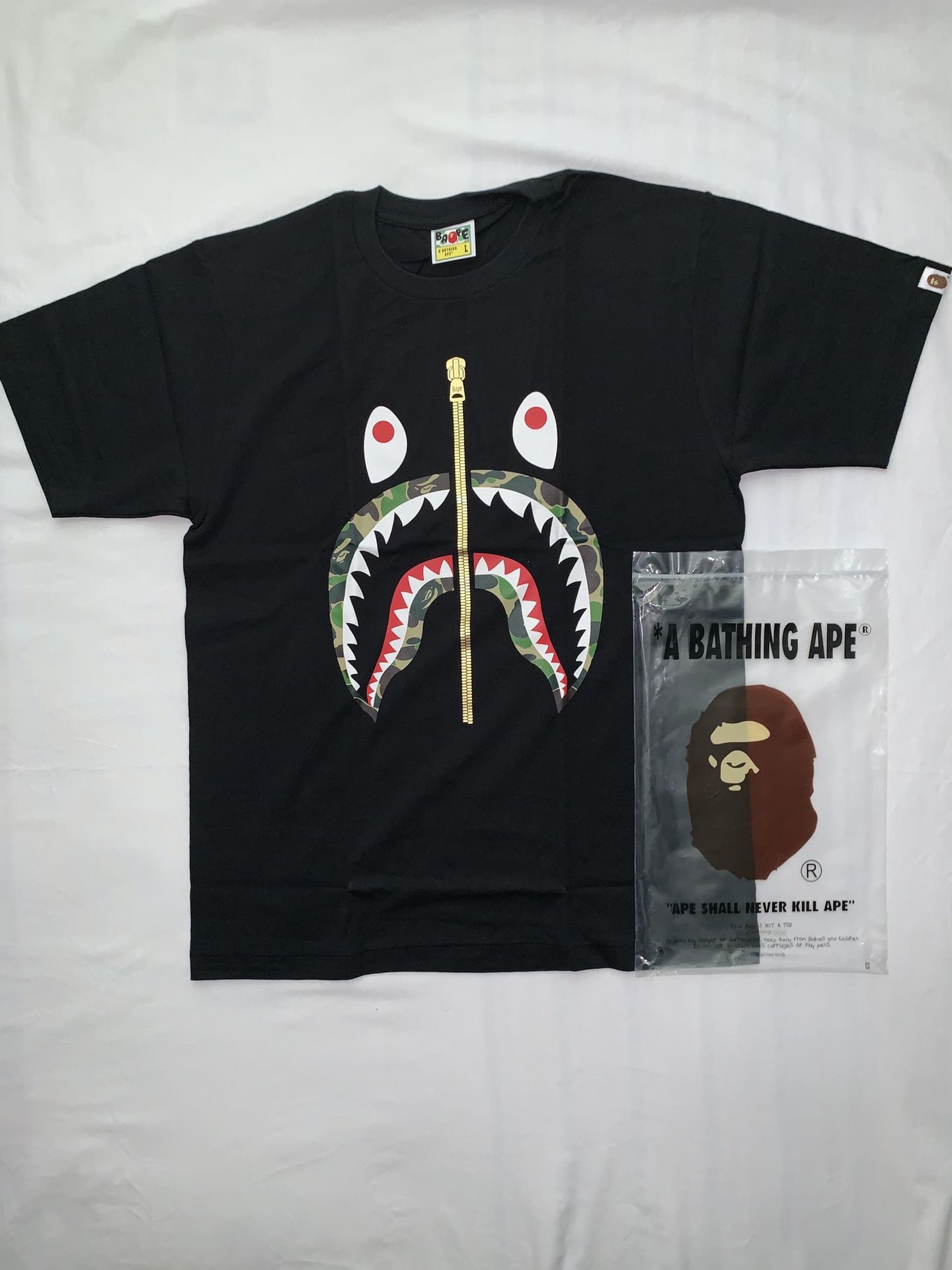 Bape shark tee size L