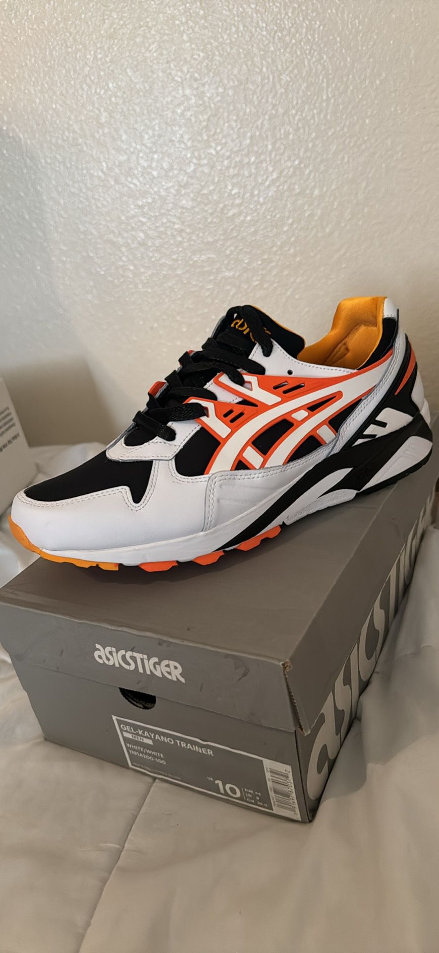 ASICS GEL- Kayano Trainer Happy Chaos Size 9.5