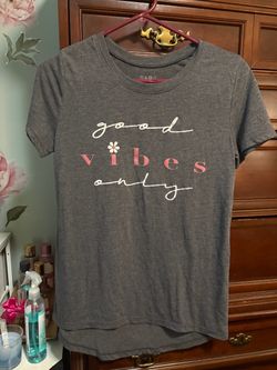 Good Vibes Only Graphic T-Shirt