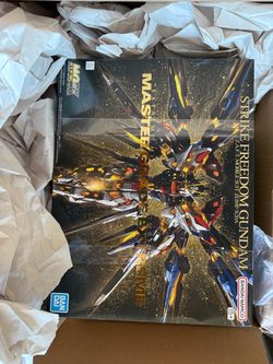 MGEX Strike Freedom Gundam model master grade extreme