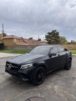 Custom Car Vinyl Wrap