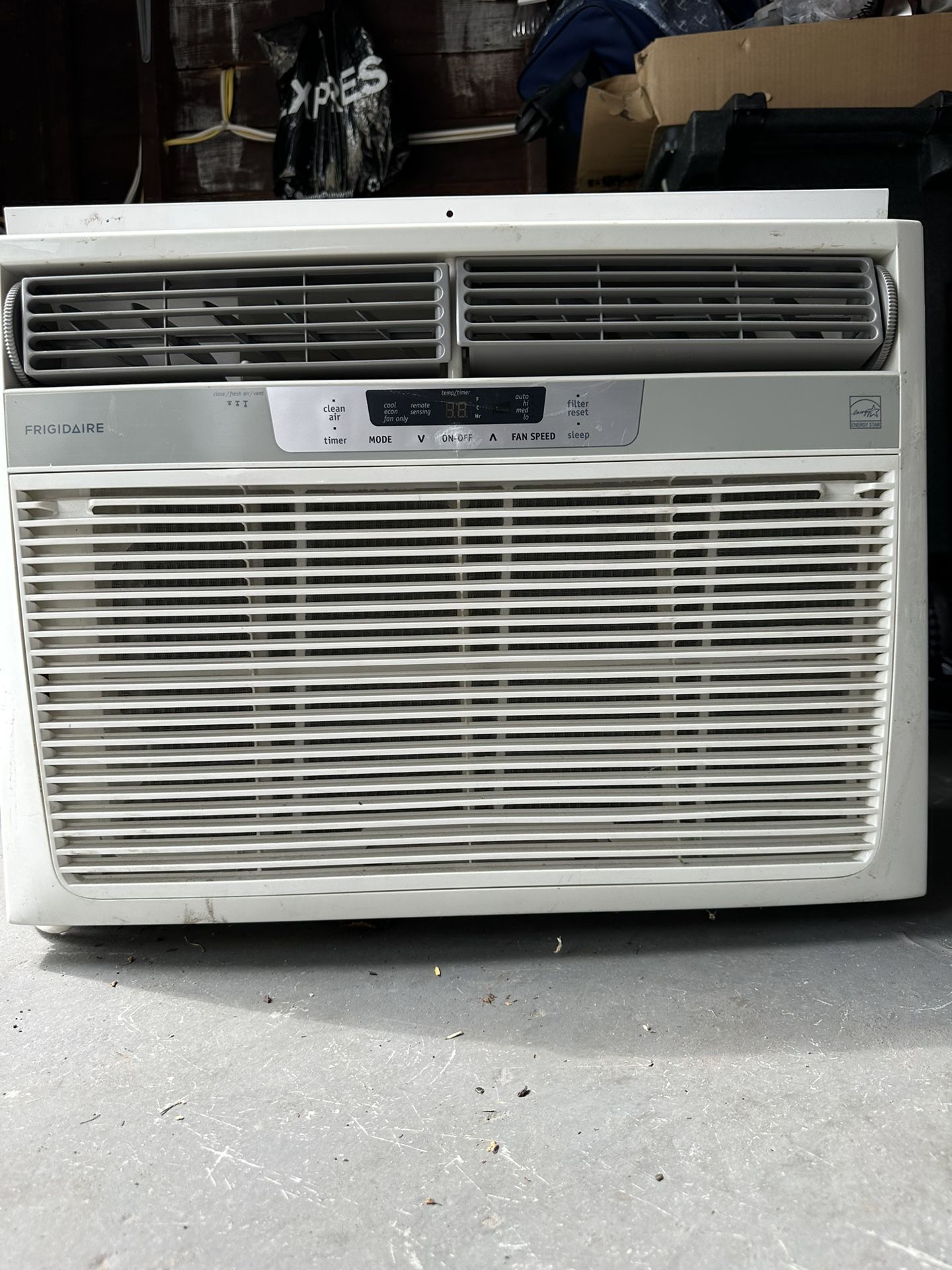 Frigidaire Air Conditioner 15,100 BTU