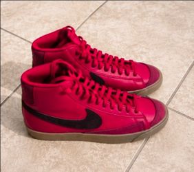 Nike Blazer Mid '77 Vintage Skate Shoes Mens Size 11 Red Burgundy