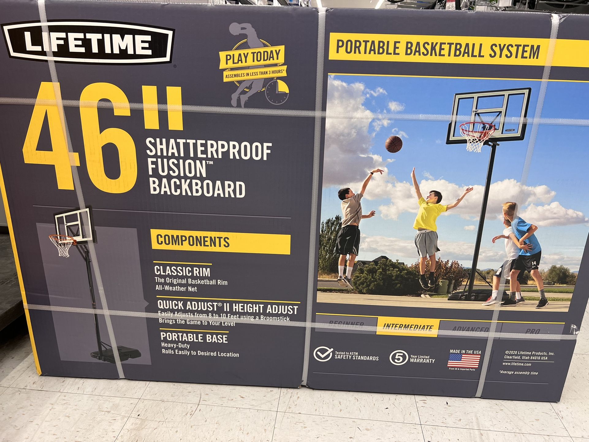 New- Lifetime 46-Inch Basketball Hoop