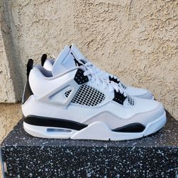 Jordan 4 Militay Black