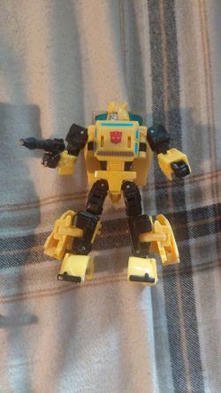 Transformers legacy generations origin bumblebee